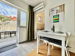 Apartmani Dijana Krk (Otok Krk)